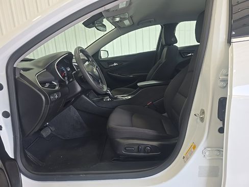 Used 2024 Chevrolet Malibu LT image 13