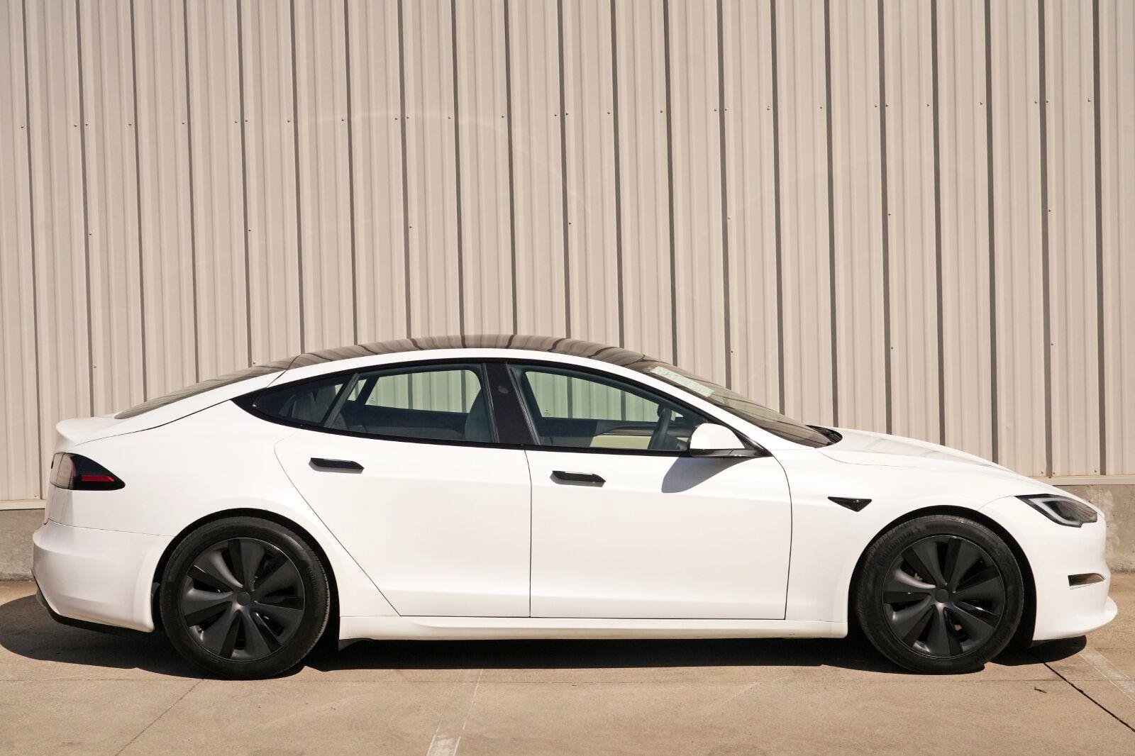Used 2023 Tesla Model S Standard Range AWD/4WD image 57