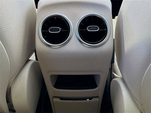 Certified 2025 Mercedes-Benz GLA 250 4MATIC image 23