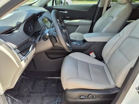 Used 2023 Cadillac XT4 Premium Luxury w/ Cold Weather Package FWD image 20