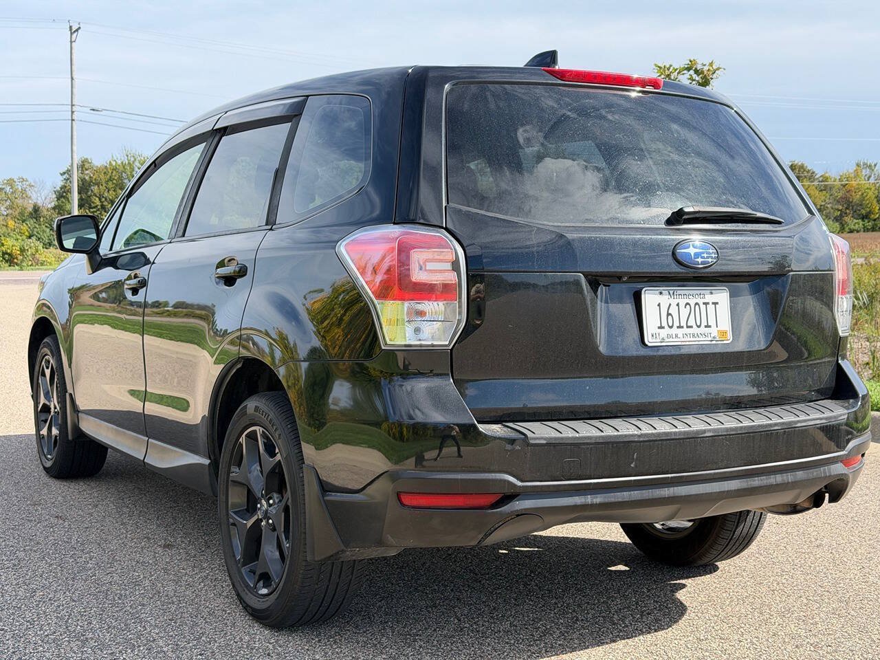 Used 2017 Subaru Forester 2.5i AWD/4WD image 5