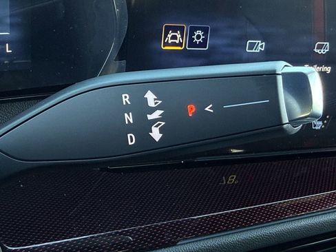 New 2026 Chevrolet Traverse RS image 16