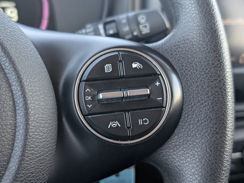 Used 2023 Kia Soul LX w/ LX Technology Package image 22