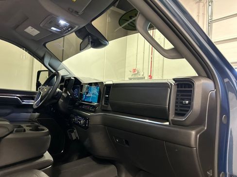 Used 2026 Chevrolet Silverado 2500 LT w/ All Star Edition AWD/4WD image 38