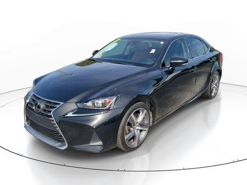 Used 2018 Lexus IS 300 w/ Premium Package RWD image 3