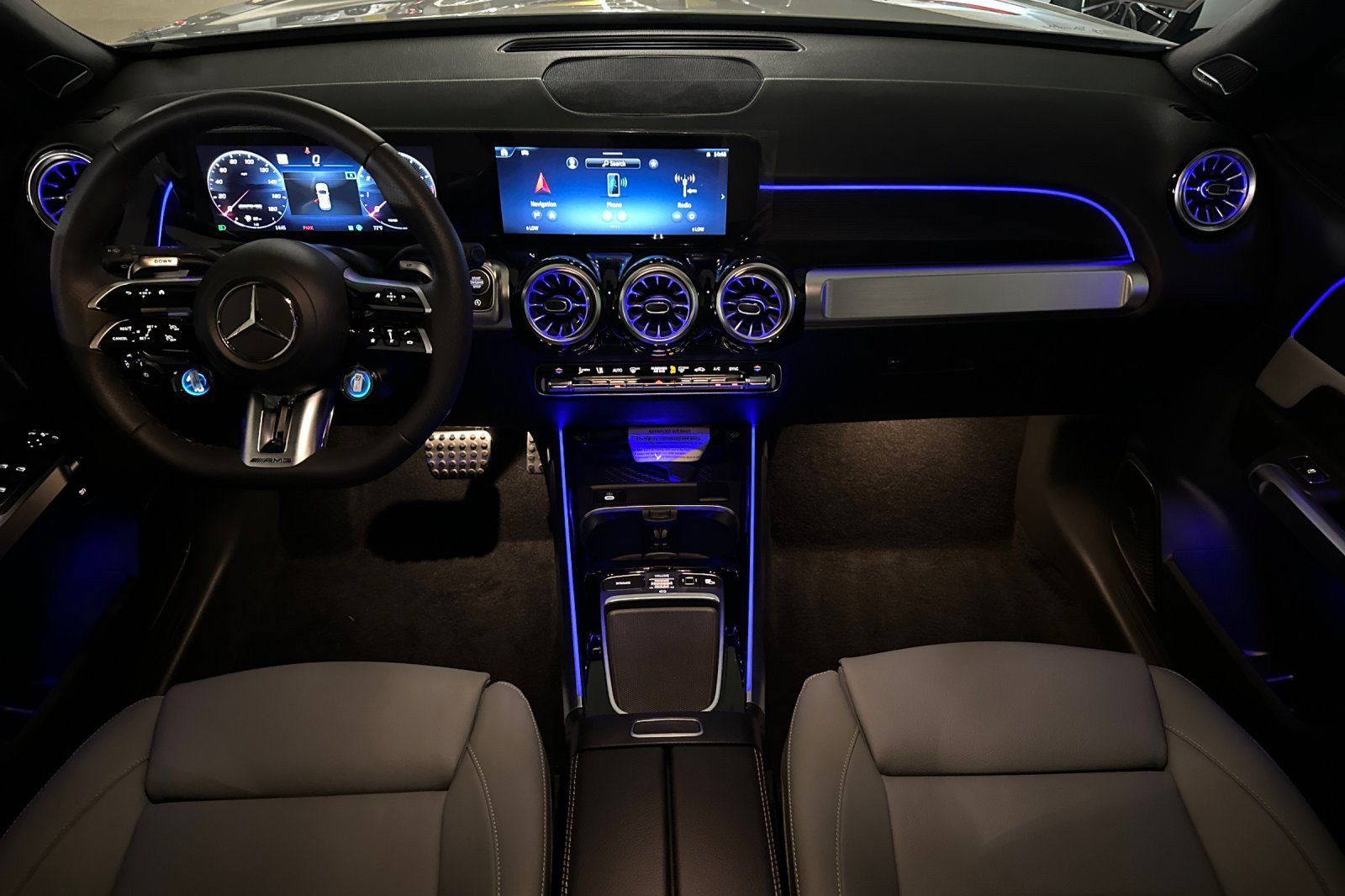 New 2026 Mercedes-Benz GLB 35 AMG 4MATIC image 12