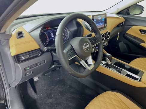 New 2025 Nissan Sentra SV w/ SV Premium Package image 7