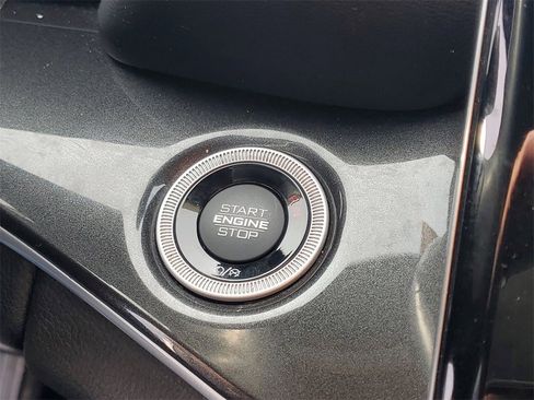 Used 2022 Jeep Grand Cherokee L Laredo image 26