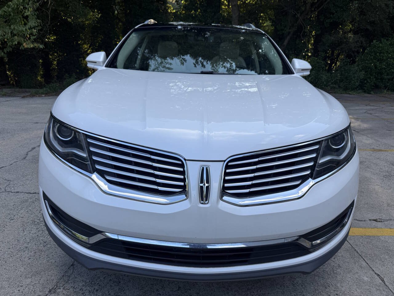 Used 2018 Lincoln MKX Reserve w/ Driver Assistance Package FWD image 11