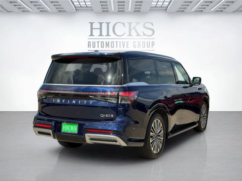 Certified 2025 INFINITI QX80 Luxe image 5