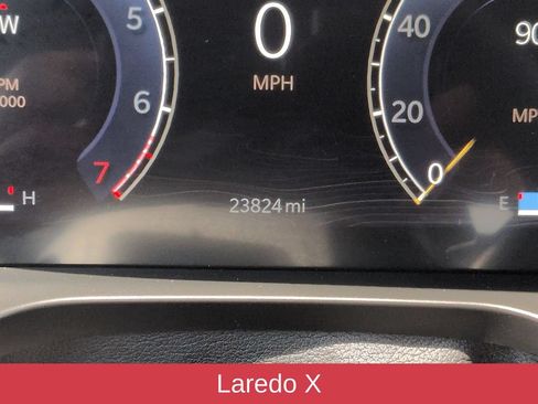 Used 2025 Jeep Grand Cherokee Laredo X w/ Luxury Tech Group I AWD/4WD image 19