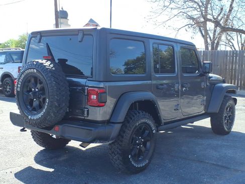 Used 2022 Jeep Wrangler Unlimited Sport image 8