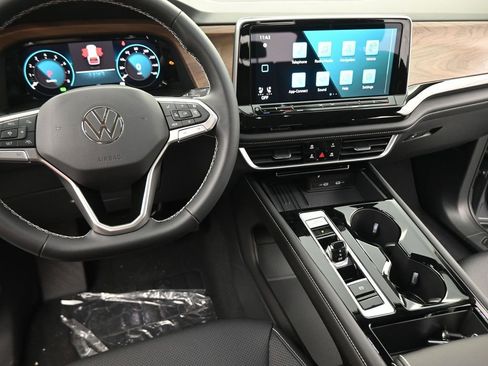New 2026 Volkswagen Atlas SE AWD/4WD image 37
