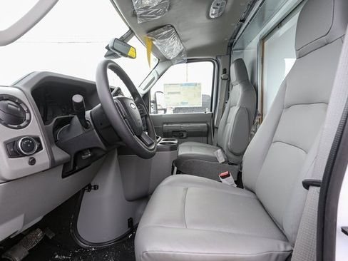 New 2026 Ford E-450 and Econoline 450 Super Duty w/ Power Equipment Group image 16