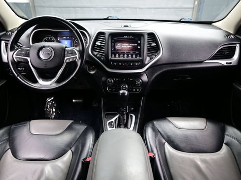 Used 2014 Jeep Cherokee Limited w/ Technology Group FWD image 20