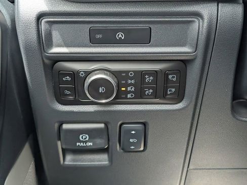 Used 2025 Ford F150 Raptor AWD/4WD image 28