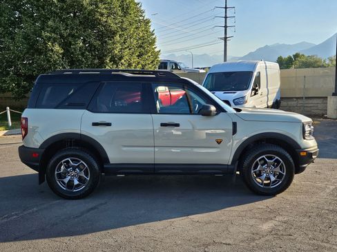 Used 2024 Ford Bronco Sport Badlands AWD/4WD image 2