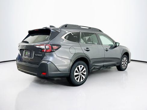 Used 2025 Subaru Outback Premium AWD/4WD image 9