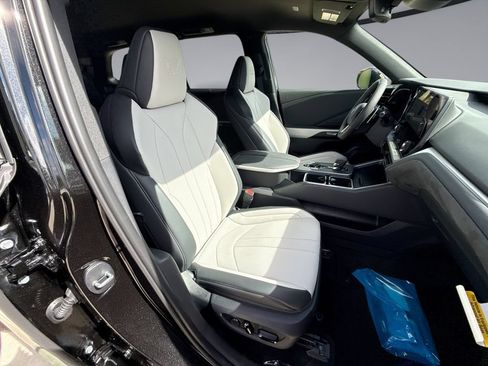 New 2026 Lexus TX 500h AWD w/ Technology Package image 16