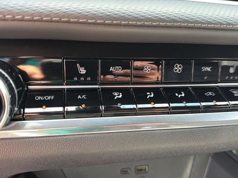 Used 2025 Chevrolet Equinox LT w/ Convenience Package II FWD image 27