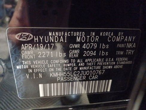 Used 2018 Hyundai Elantra GT Sport w/ Sport Tech Package 04 image 27