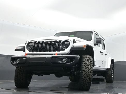 New 2026 Jeep Gladiator Mojave image 30