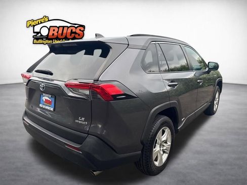 Used 2021 Toyota RAV4 LE AWD/4WD image 5