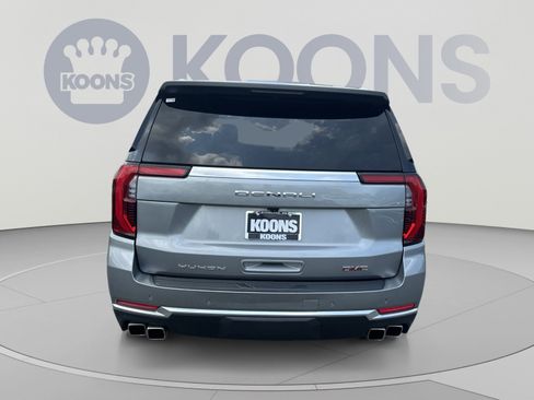 Used 2025 GMC Yukon XL Denali AWD/4WD image 15