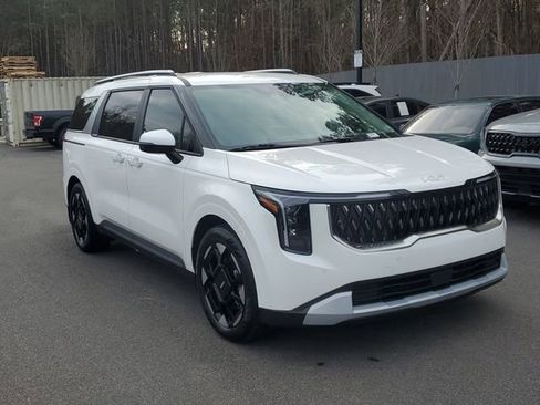 New 2026 Kia Carnival EX image 3