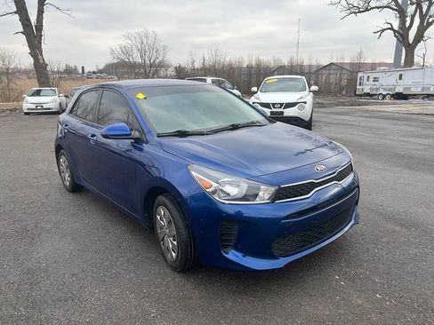 Used 2018 Kia Rio S FWD image 3