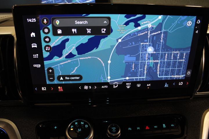 Used 2025 Ford Expedition Tremor AWD/4WD image 4