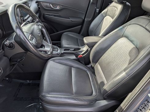 Used 2019 Hyundai Kona Limited image 5