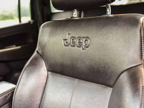 Used 2012 Jeep Liberty Limited Jet image 15