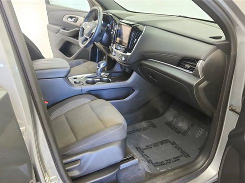 Used 2024 Chevrolet Traverse LT w/ LPO, Floor Liner Package AWD/4WD image 36