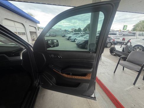 Used 2015 Chevrolet Tahoe LTZ AWD/4WD image 13
