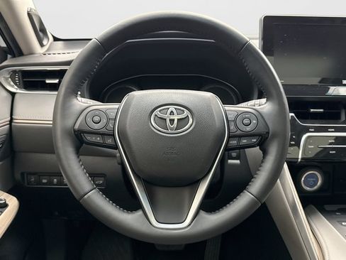 Used 2021 Toyota Venza Limited w/ Advanced Technology Package AWD/4WD image 12