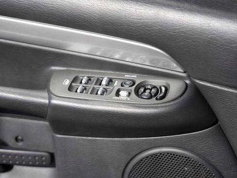 Used 2005 Dodge Ram 1500 Truck 2WD Quad Cab image 31