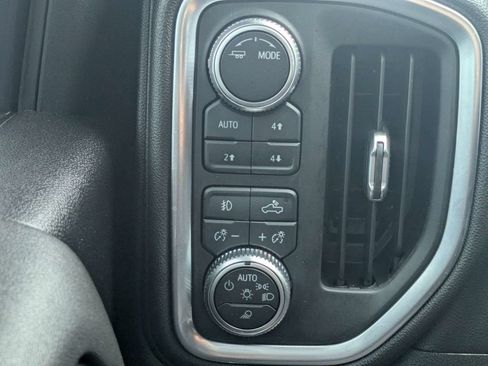 Used 2022 GMC Sierra 2500 AT4 w/ AT4 Preferred Package AWD/4WD image 24