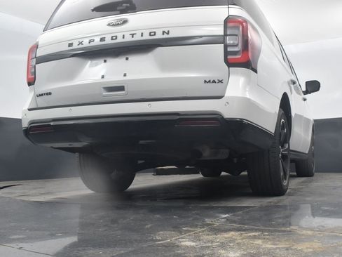 Used 2024 Ford Expedition Max Limited AWD/4WD image 17