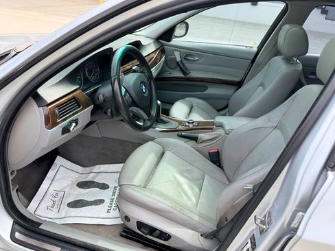 Used 2010 BMW 335i Sedan RWD image 9