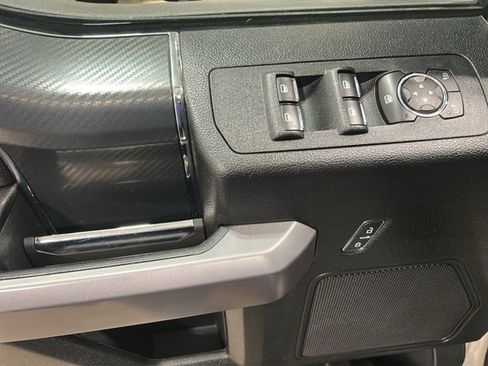 Used 2019 Ford F150 XLT w/ Equipment Group 302A Luxury image 11