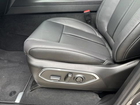 New 2026 Jeep Grand Wagoneer L Limited AWD/4WD image 13