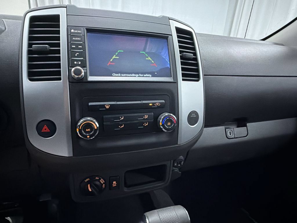 Used 2019 Nissan Frontier SV AWD/4WD image 22