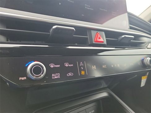 New 2026 Kia K5 LXS image 27
