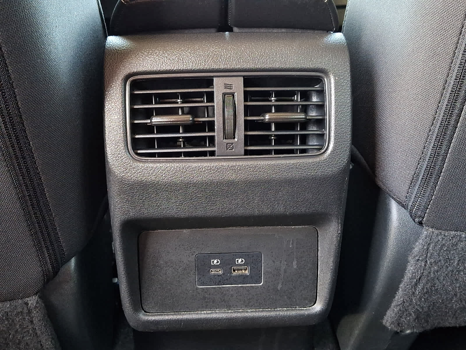 Used 2023 Nissan Rogue SV AWD/4WD image 12