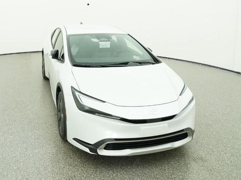 New 2026 Toyota Prius Plug-In Hybrid FWD image 47