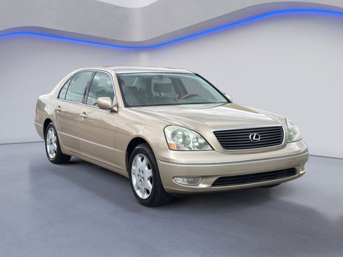 Used 2003 Lexus LS 430 RWD image 5