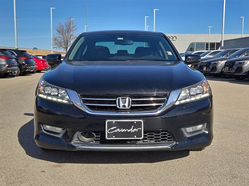 Used 2014 Honda Accord Touring image 10