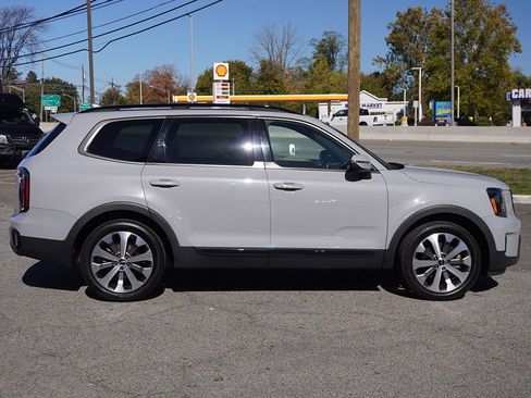 Used 2024 Kia Telluride EX X-Line image 22