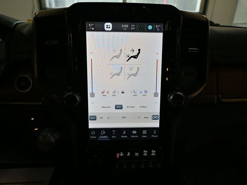 Used 2023 RAM 1500 Limited image 33